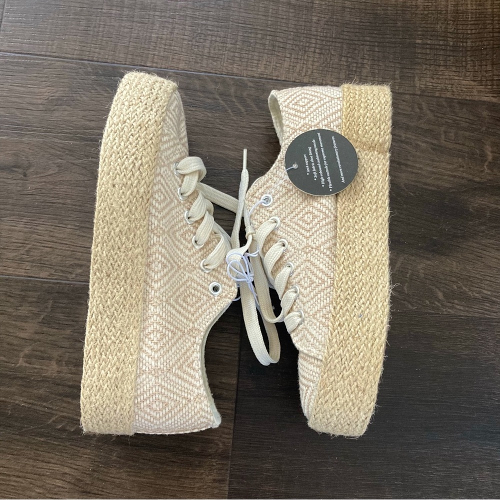 Casual canvas lace up platform sneakers